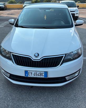 Skoda Rapid 1.6 TDI CR 90 CV DSG Ambition