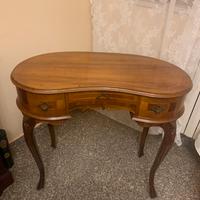 Mobile in legno modello fagiolo