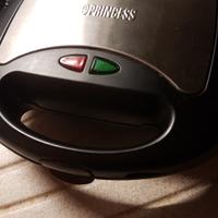 Bistecchiera elettrica con piastre rimovibili 