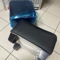 Coppia sgabelli in pelle in perfette condizioni