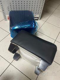 Coppia sgabelli in pelle in perfette condizioni