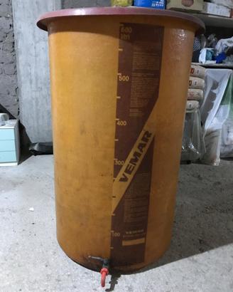 Contenitore Enologico