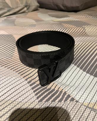 Cintura LV nera