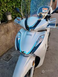 Honda SH 350