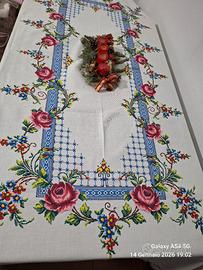 Tovaglia ricamata a mano x12 