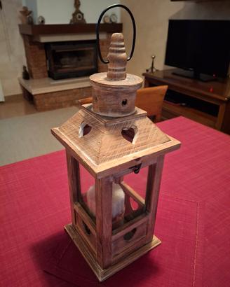 lampada in legno 