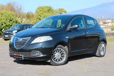 Lancia Ypsilon 1.2 69 CV 5 porte S&S Platinum ok n