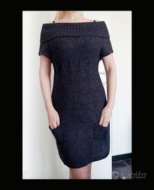 Vestito in maglia a spalle scoperte