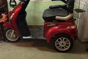 Motoretta per anziani elettrica