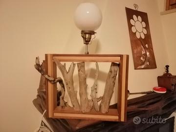 Quadretto artistico in legno e lampada