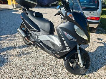 Scooter Madison S200