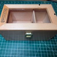 Scatola legno e plexiglass  20x12x10,5 cm