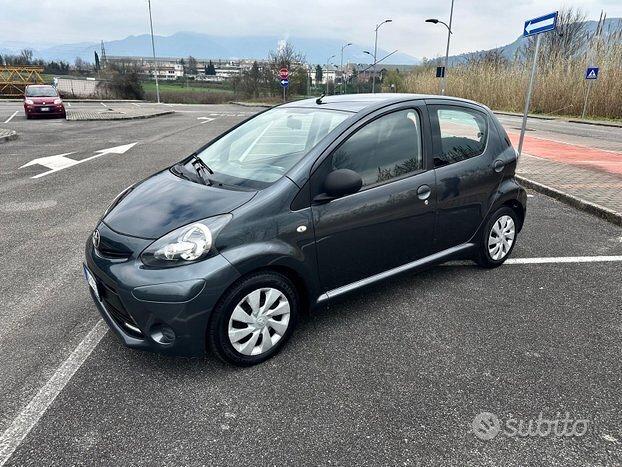 TOYOTA Aygo 1ª serie