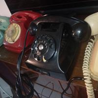 Telefono da tavolo vintage anni ’60 colore nero  4