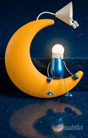 lampadario uomo sulla luna