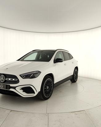 MERCEDES-BENZ GLA 180