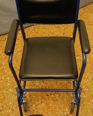 Sedia comoda per anziani