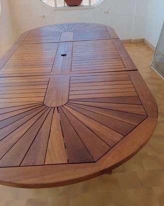 Tavolo in legno da esterno allungabile 