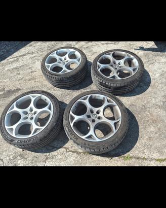 cerchi da 21 alfa romeo stelvio 