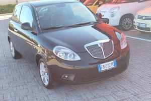 Lancia Ypsilon 1.2 69 CV 3 porte GPL