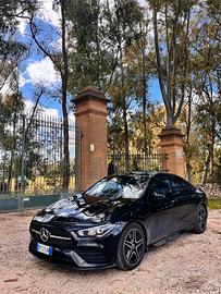 Mercedes benz cla 200d premium night