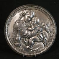 bassorilievo Madonna della seggiola Raffaello 
