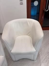 Poltrona  bianca in ecopelle