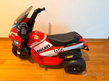 Moto elettrica Ducati Peg Perego