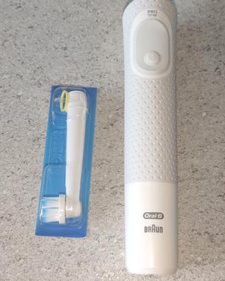 Oralb Braun spazzolino elettrico Vitality 100