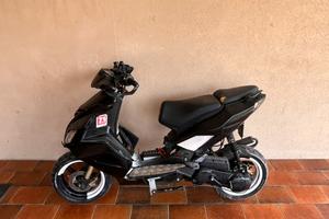 aprilia sr 50