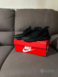 Nike 270 nere