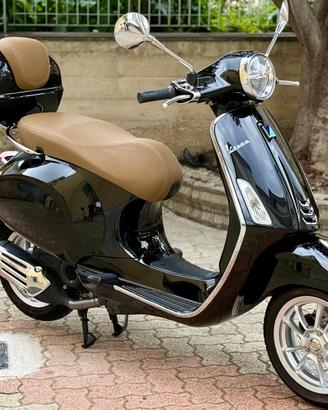 Vespa Primavera 50cc Nera - Pari al Nuovo