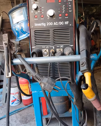 SALDATRICE TIG MIG/MAG 200A
