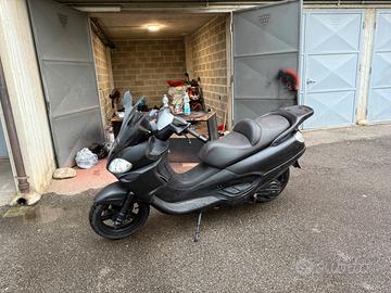 Piaggio x9