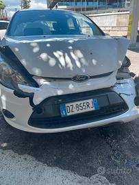 Ford Fiesta 1400 benzina/gpl