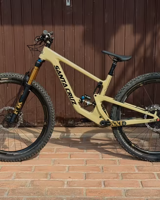 Santa Cruz Hightower