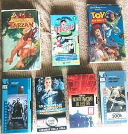 Lotto VHS "FANTASCENZA / CARTONI"