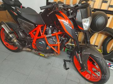 KTM Duke 690 r 