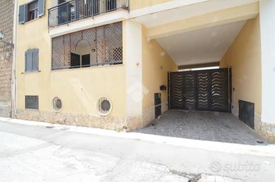 4 LOCALI A SAN PRISCO
