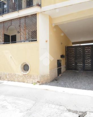4 LOCALI A SAN PRISCO