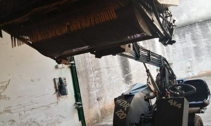 RACCOGLITRICE AGRI MAGLIE "HDR 120 - La forza 4x4