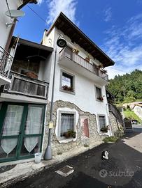 Casa indipendente con terreno