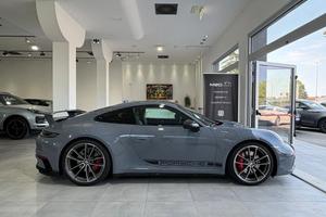 PORSCHE - 992