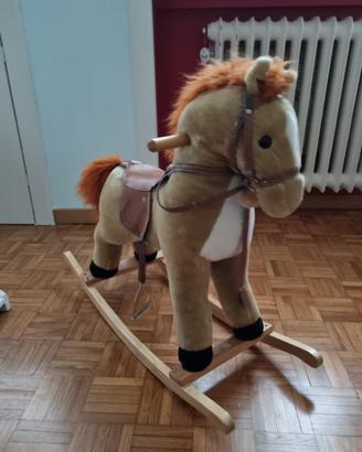 Cavallo a dondolo