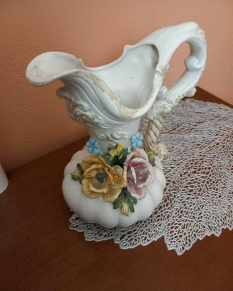 vaso in porcellana di Capodimonte 