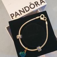 Bracciale e orecchini Pandora