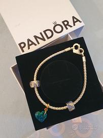 Bracciale e orecchini Pandora