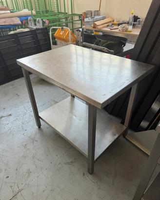 Tavolo inox