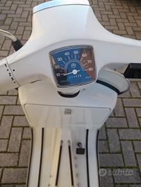 vespa 50 special del 1981  4 marce 