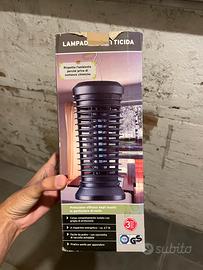 Lampada cattura zanzare esterno